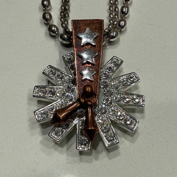 Montana Silversmiths Silver and Copper Star Pendant Necklace - Picture 2 of 2